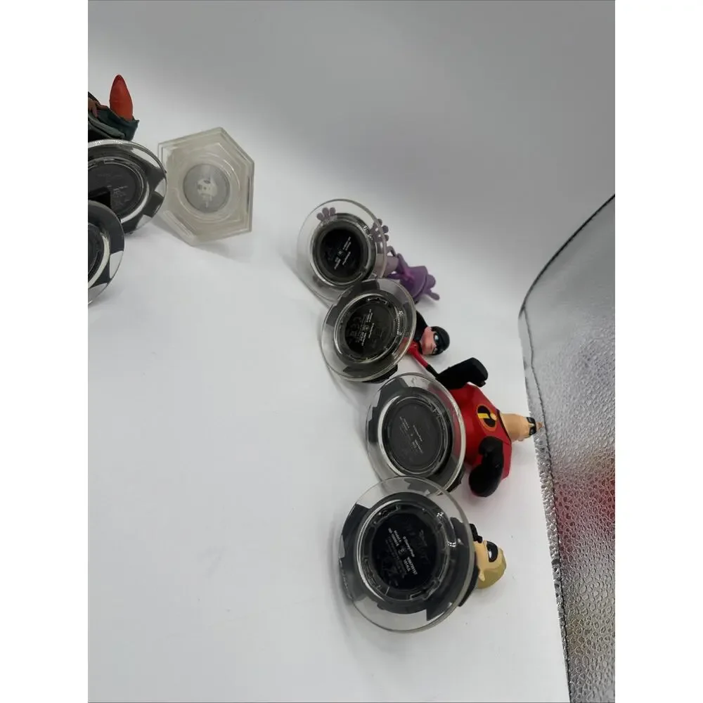 Disney Infinity Figures Lot Incredibles Pirates of the Caribbean Randall 1.0